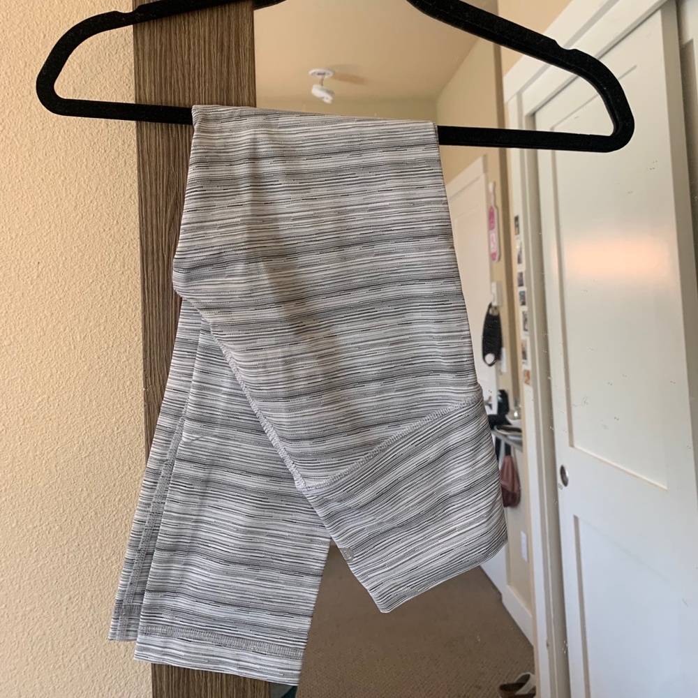 Lululemon 23’ striped leggings
